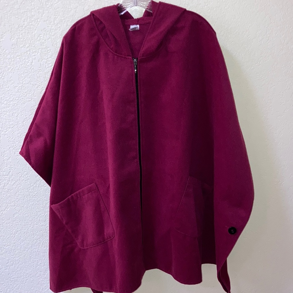 Cranberry Red Hooded Poncho/Cape. Sz. XL